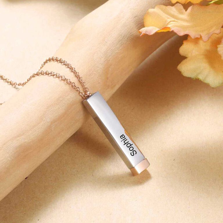 Hidden Message Necklace [Secret Message Engraved] | FARUZO