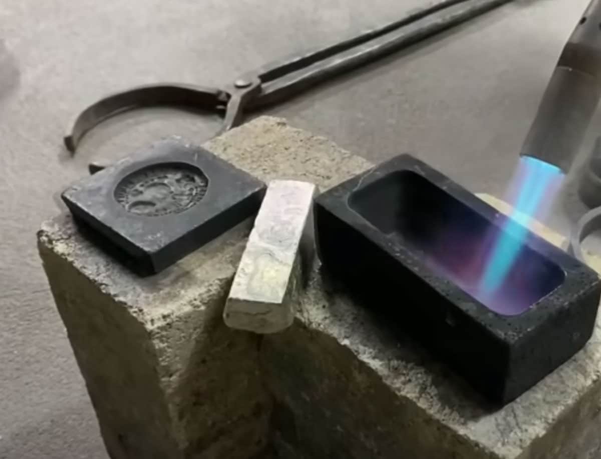 What Makes White Gold